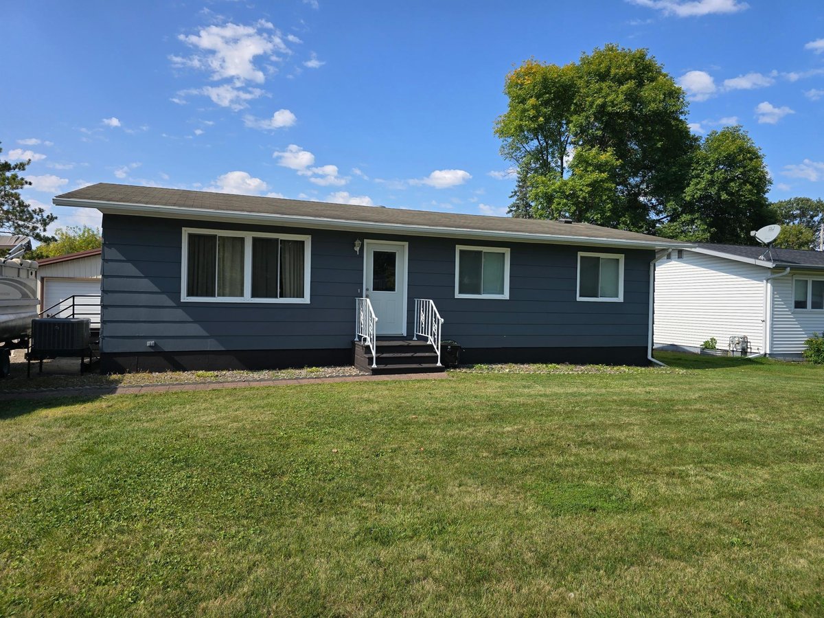 1514 Willard Avenue, Detroit Lakes, MN 56501