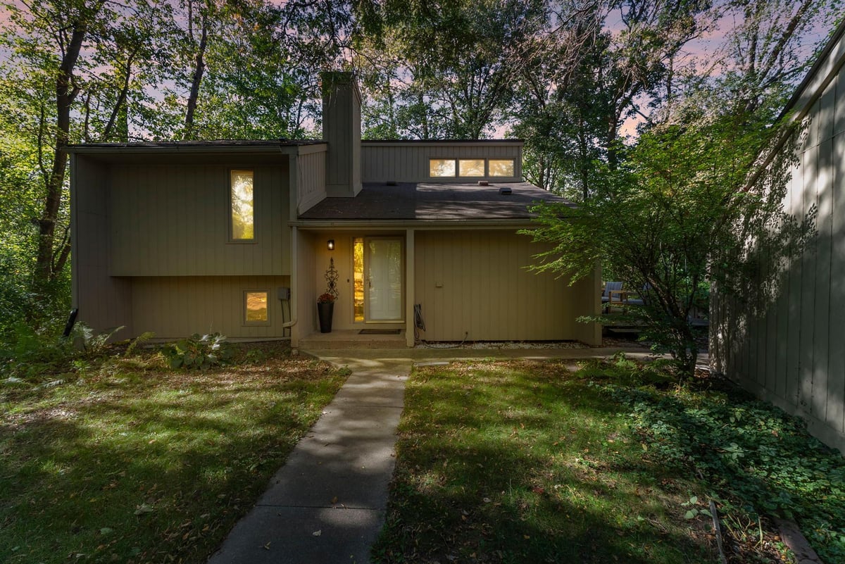 1805 Archer Lane N, Plymouth, MN 55447