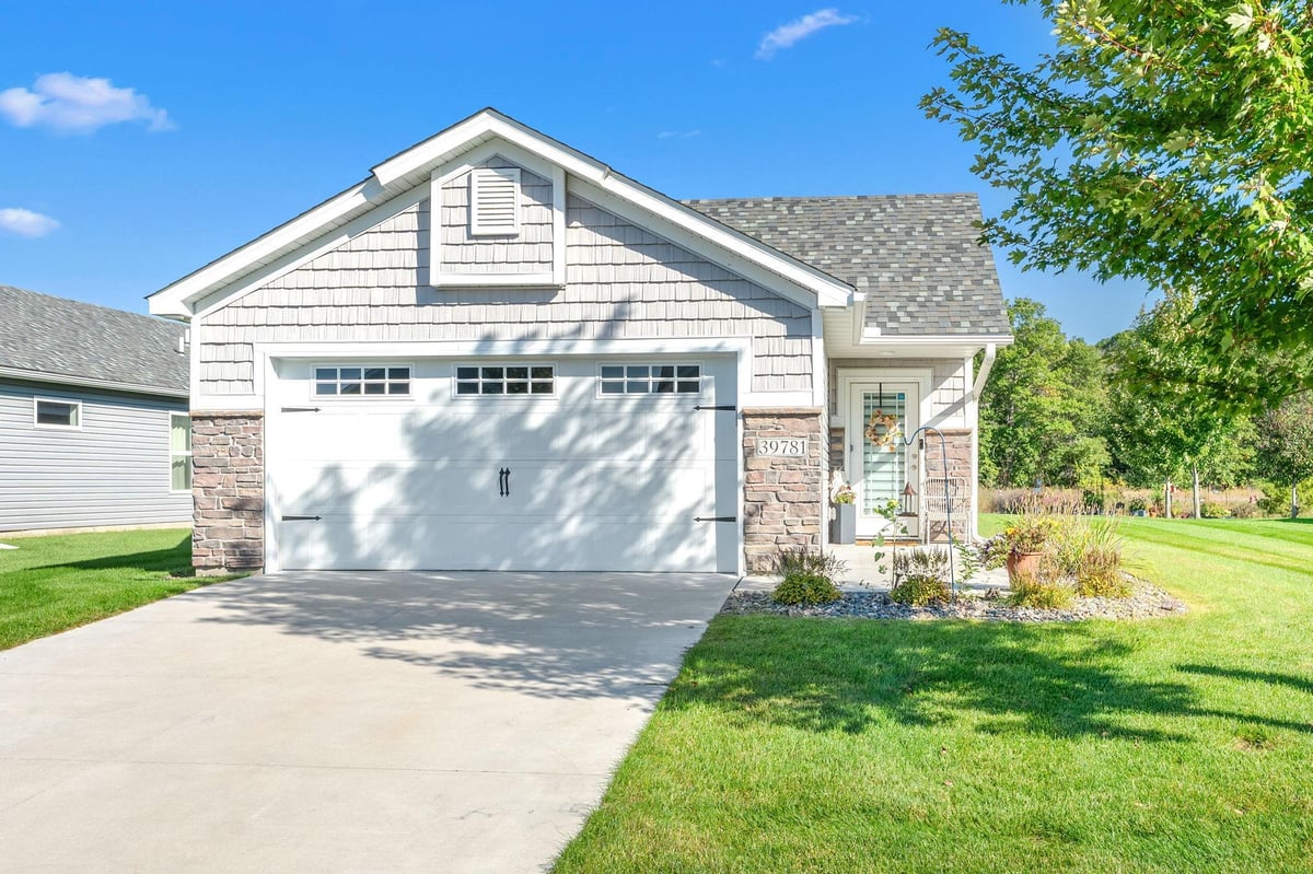 39781 Fawn Avenue, North Branch, MN 55056