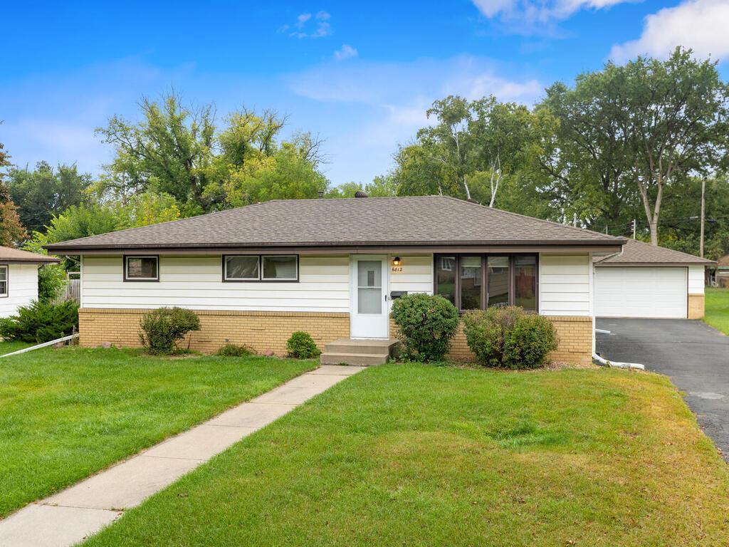 6812 Quail Avenue N, Brooklyn Center, MN 55429