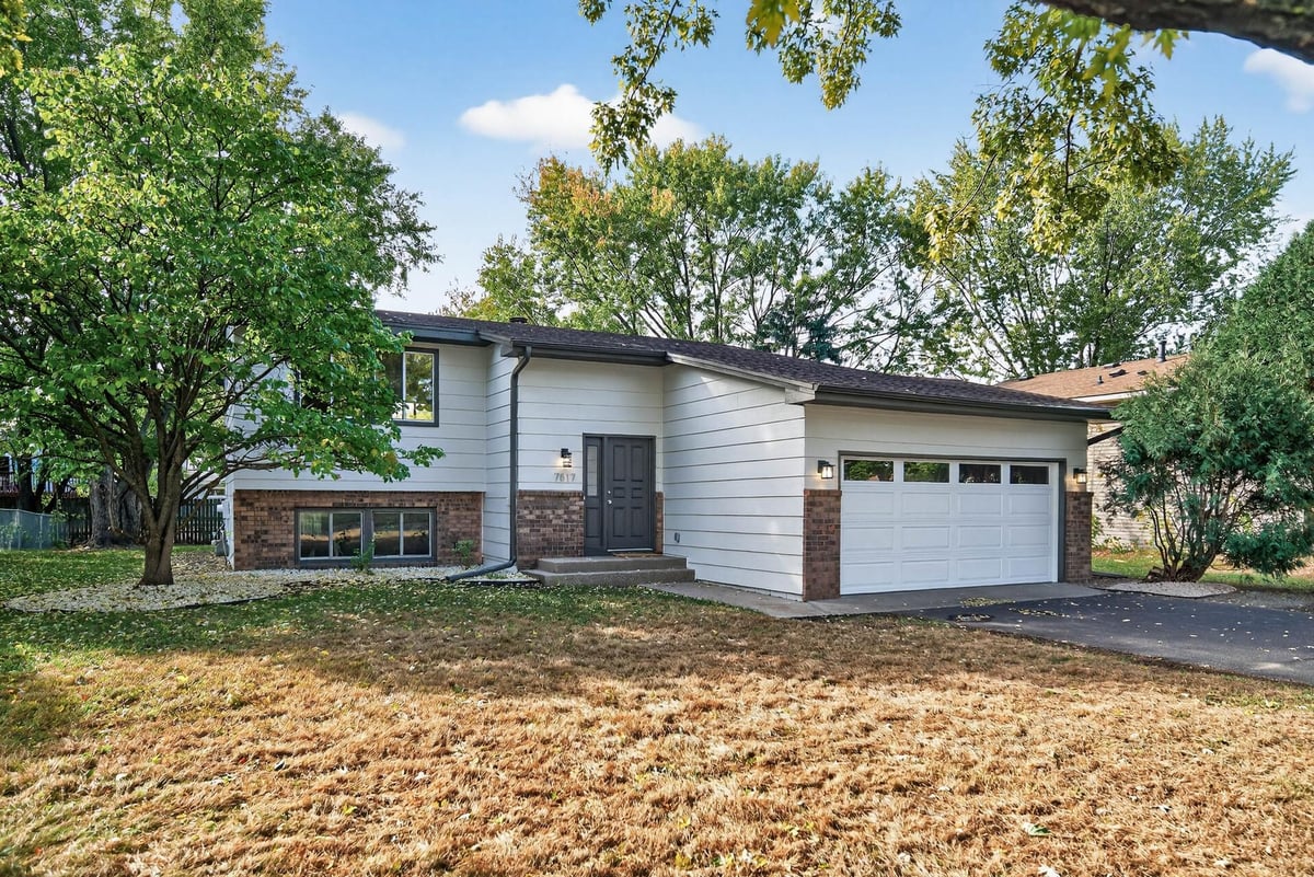 7817 83rd Avenue N, Brooklyn Park, MN 55445