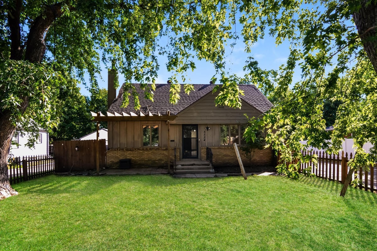 5524 Humboldt Avenue N, Brooklyn Center, MN 55430