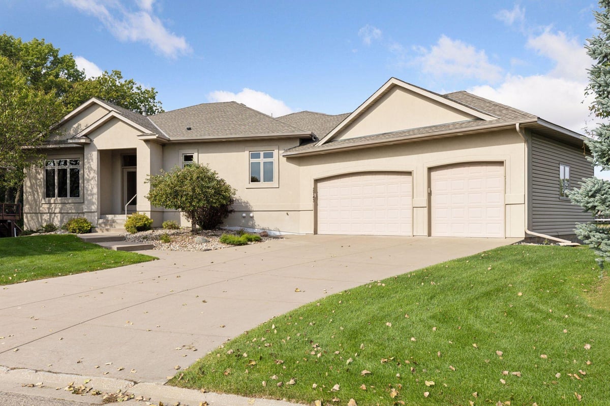 2743 103rd Court NE, Blaine, MN 55449