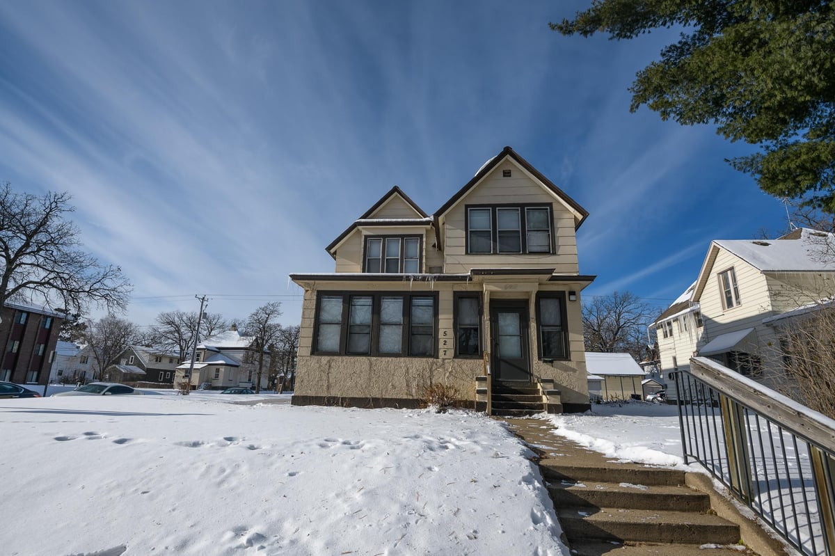 527 6th Avenue S, Saint Cloud, MN 56301