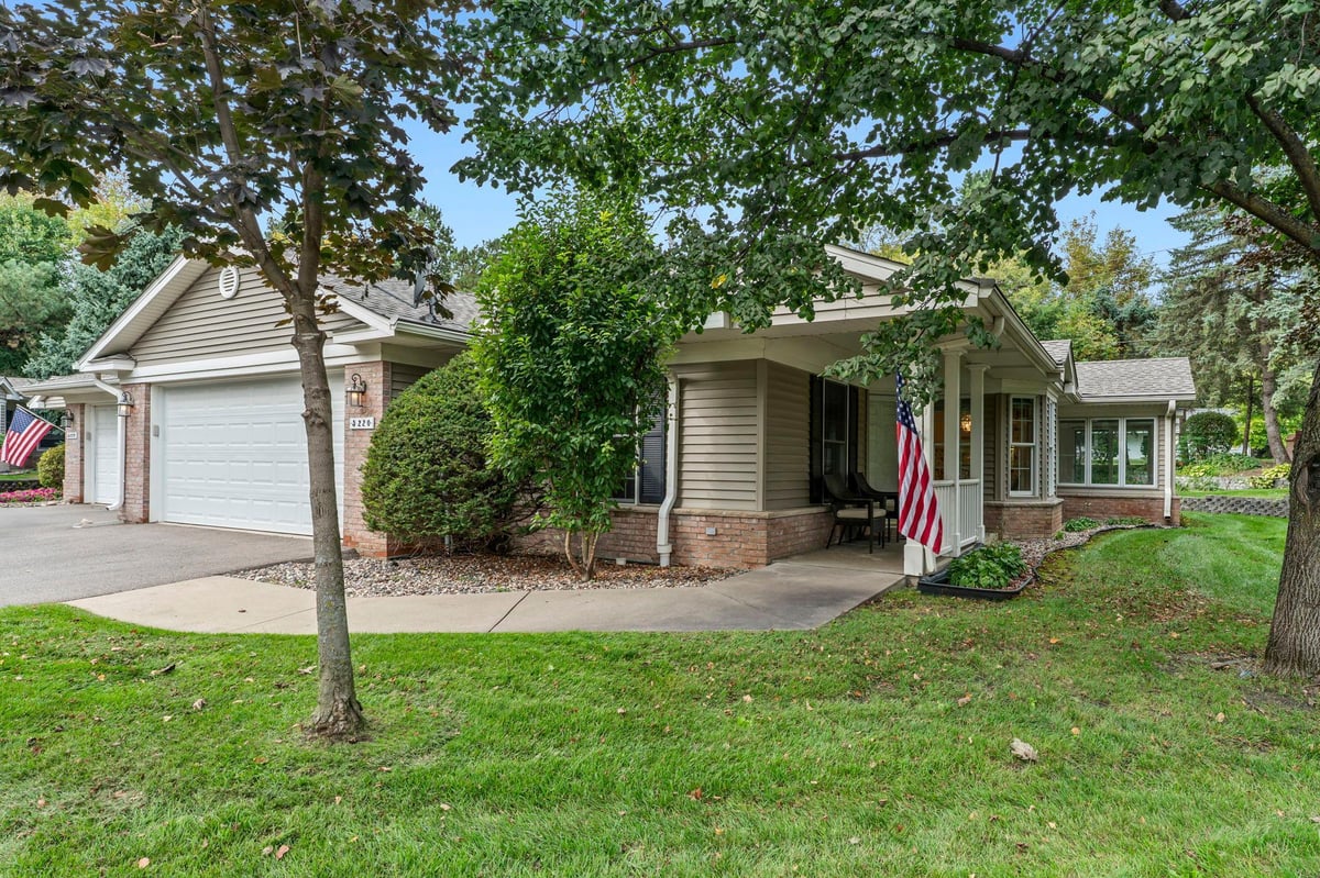 5220 Spring Circle, Shorewood, MN 55331