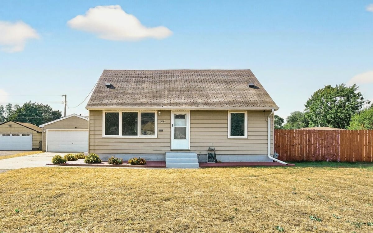 5144 Horizon Drive NE, Fridley, MN 55421