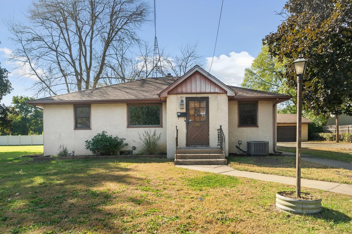 1942 Eddy Street, Hastings, MN 55033