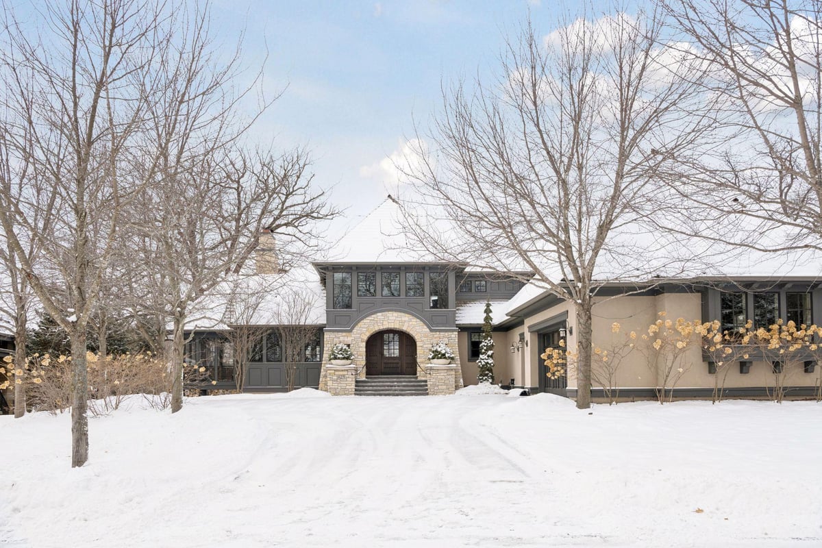 425 Carpenters Point, Wayzata, MN 55391