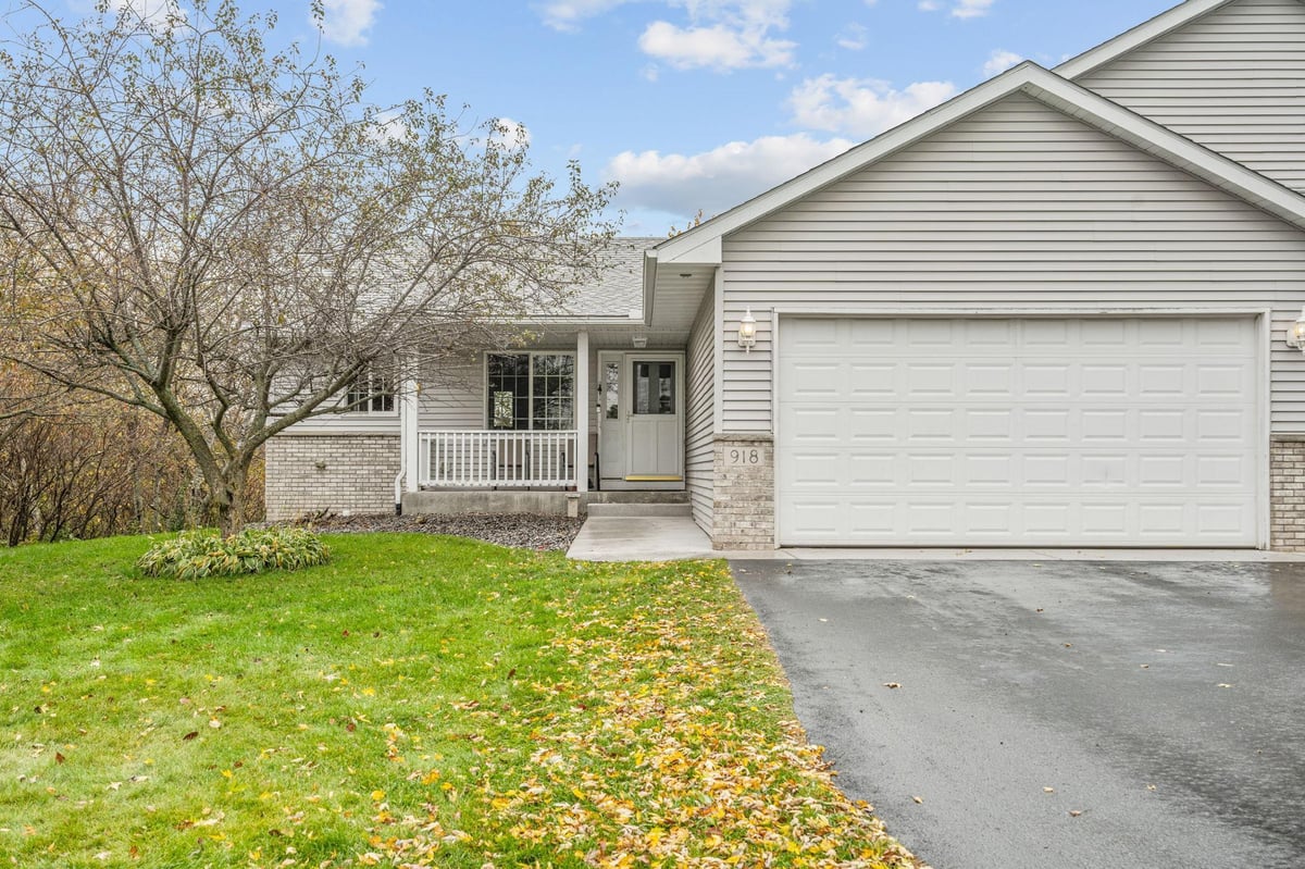 918 Shady Ridge Lane, Braham, MN 55006