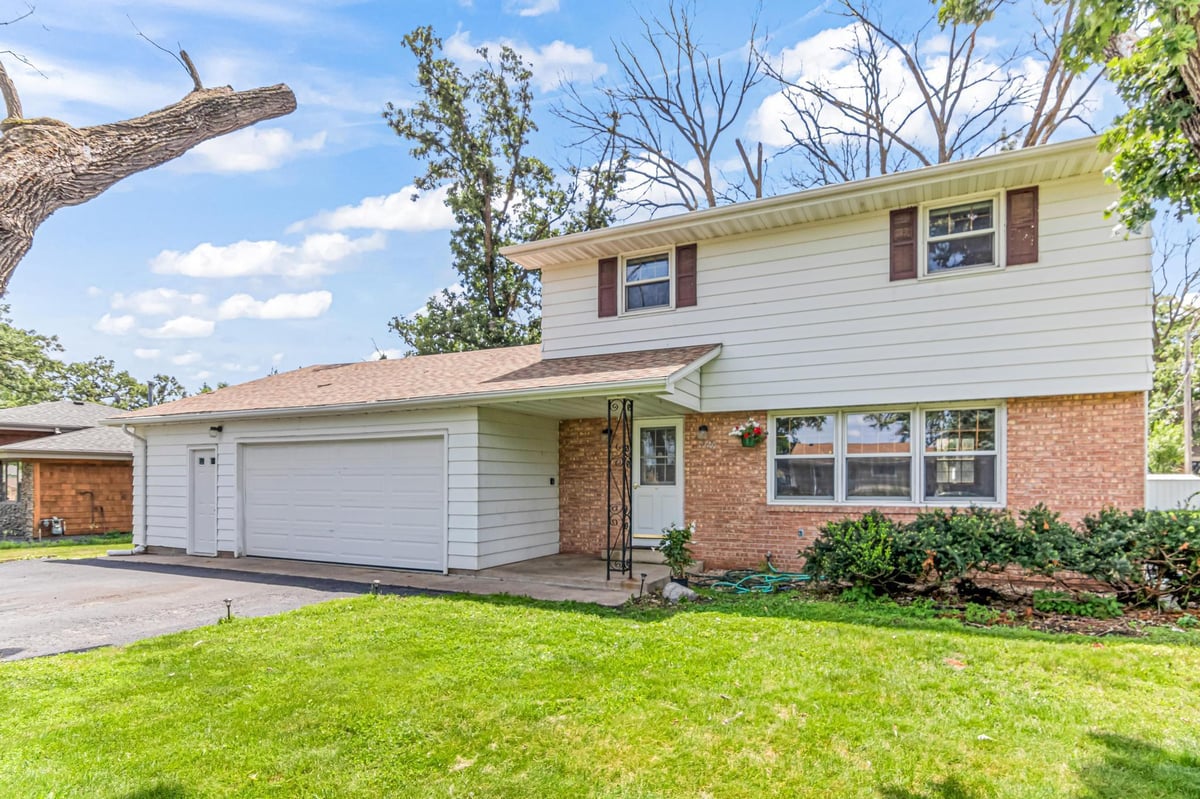 1920 108th Lane NW, Coon Rapids, MN 55433