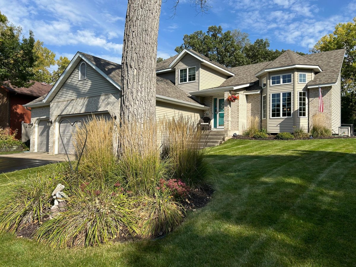 13425 Hillcrest Lane, Burnsville, MN 55337