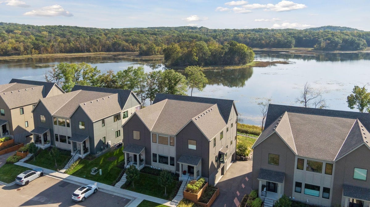 4869 Linden Cove Lane, Savage, MN 55378