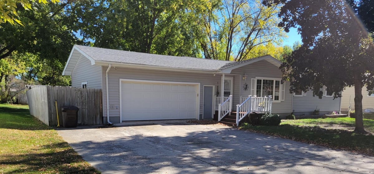 1504 N 6th Street, Montevideo, MN 56265