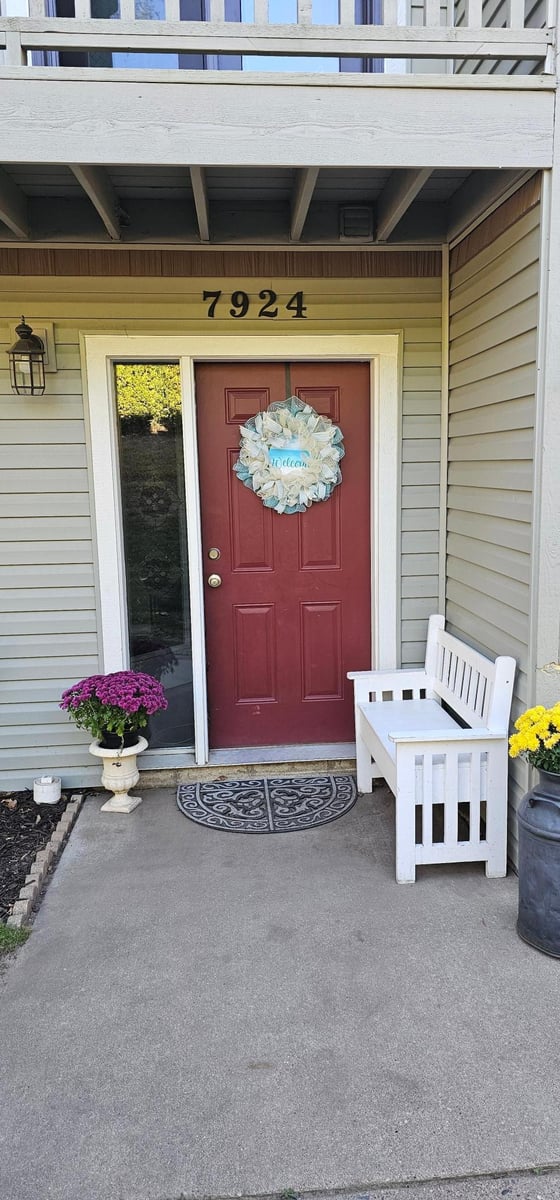 7924 Barbara Avenue, Inver Grove Heights, MN 55077