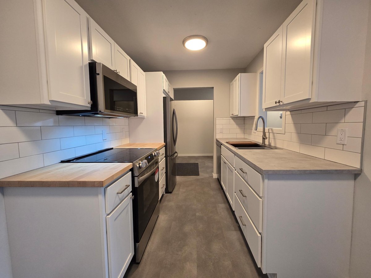 2005 E 122nd Street #A23, Burnsville, MN 55337