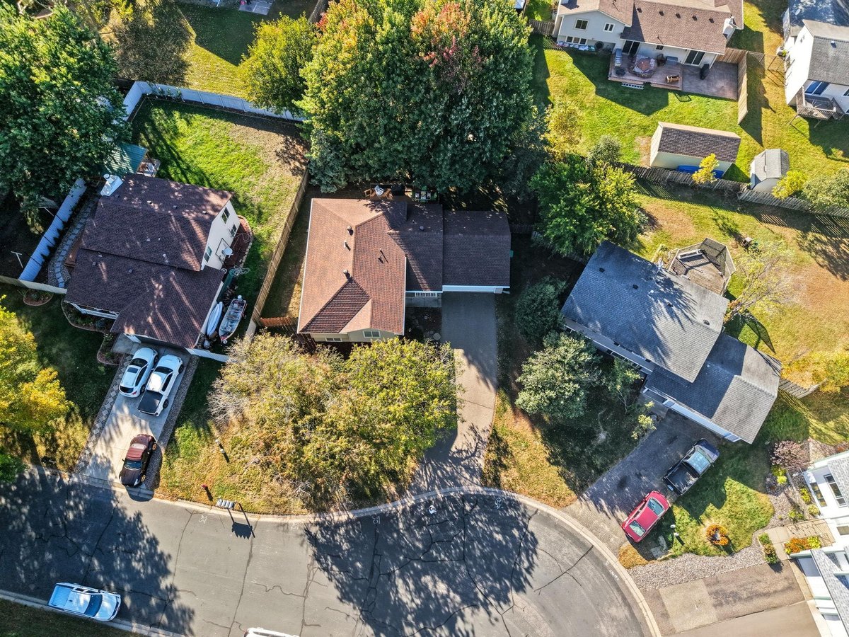 8349 Sheridan Avenue N, Brooklyn Park, MN 55444