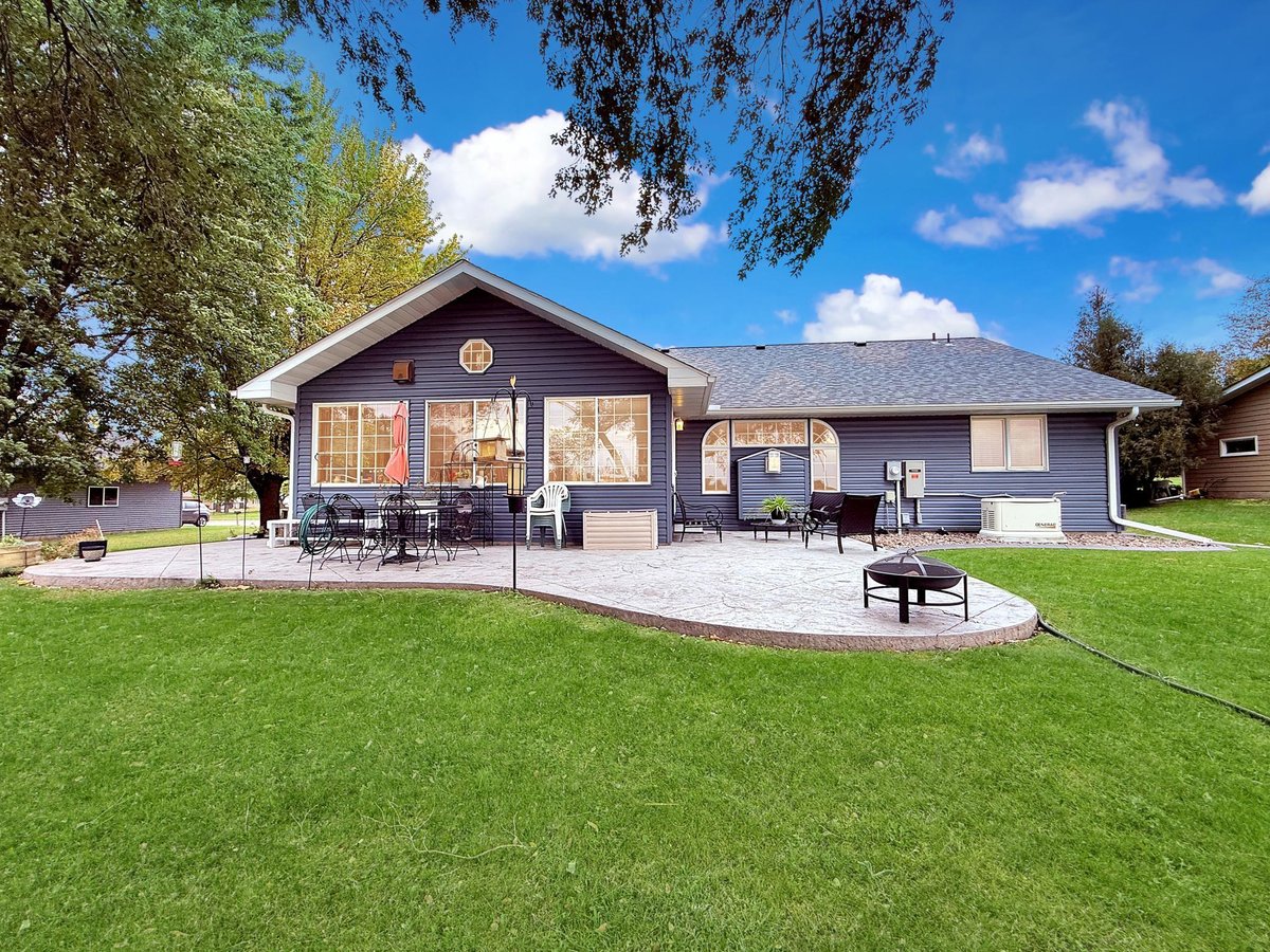 1402 William Avenue, Montevideo, MN 56265