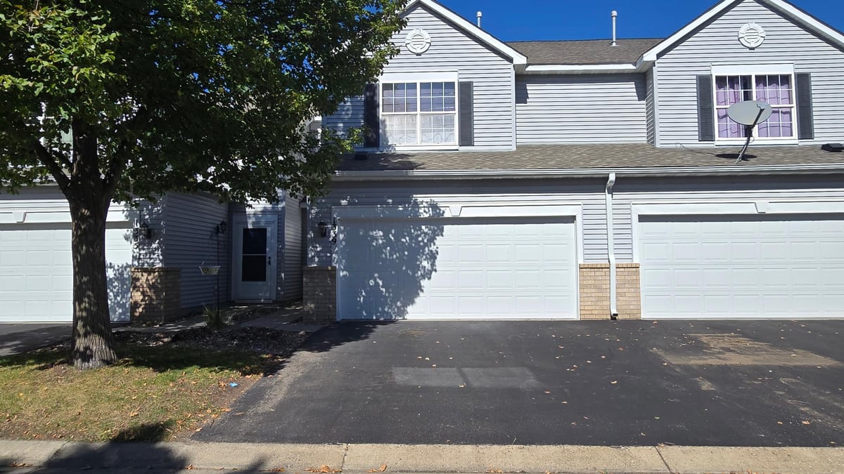 1339 Yorkshire Lane, Shakopee, MN 55379