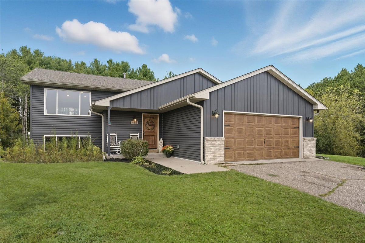 481 Martin Way, Somerset, WI 54025