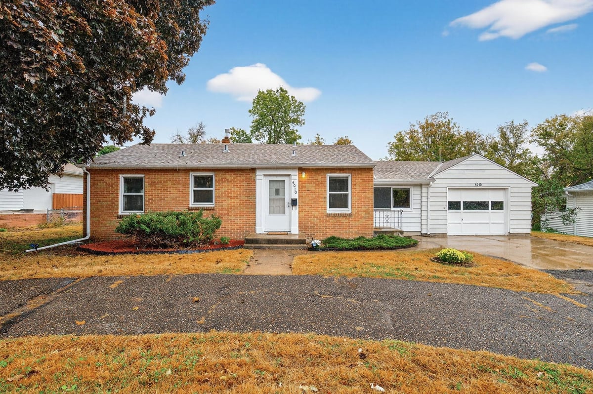 4010 Douglas Drive N, Crystal, MN 55422