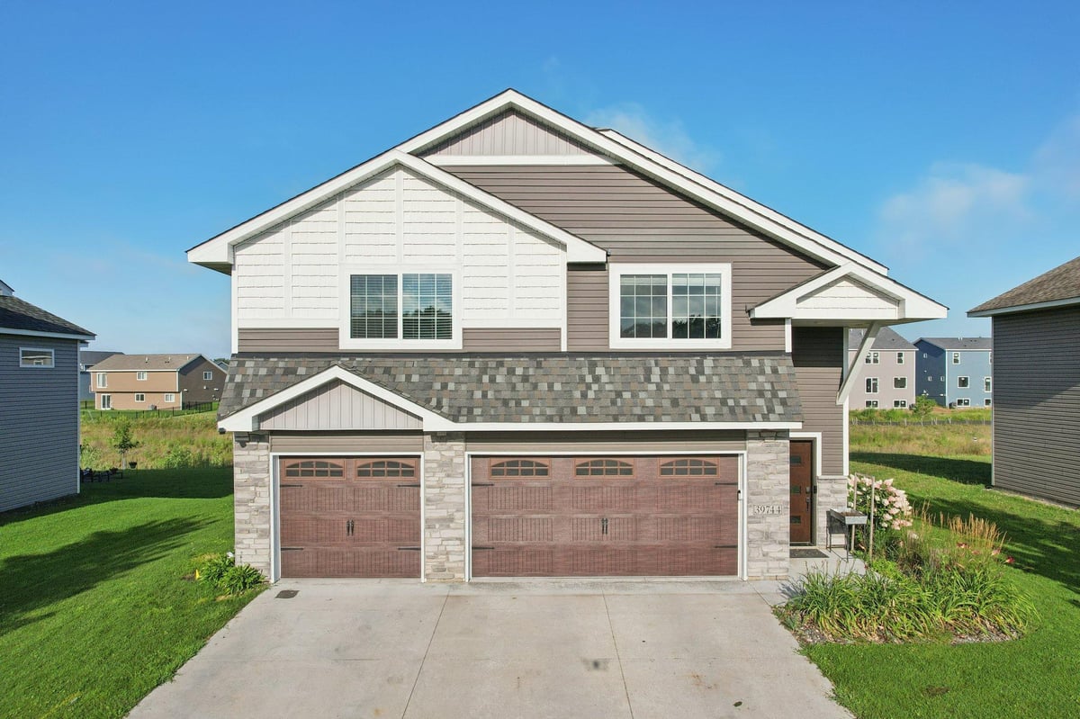 39744 Fawn Avenue, North Branch, MN 55056