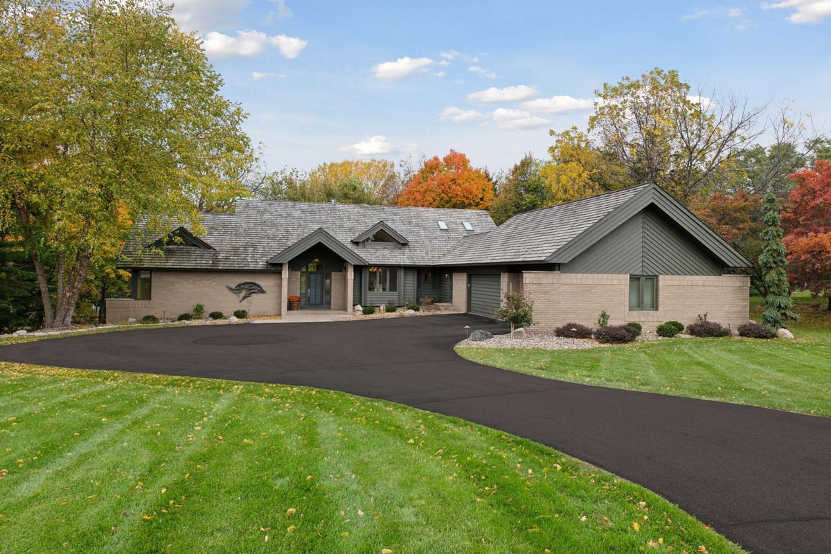 5880 Boulder Bridge Lane, Shorewood, MN 55331