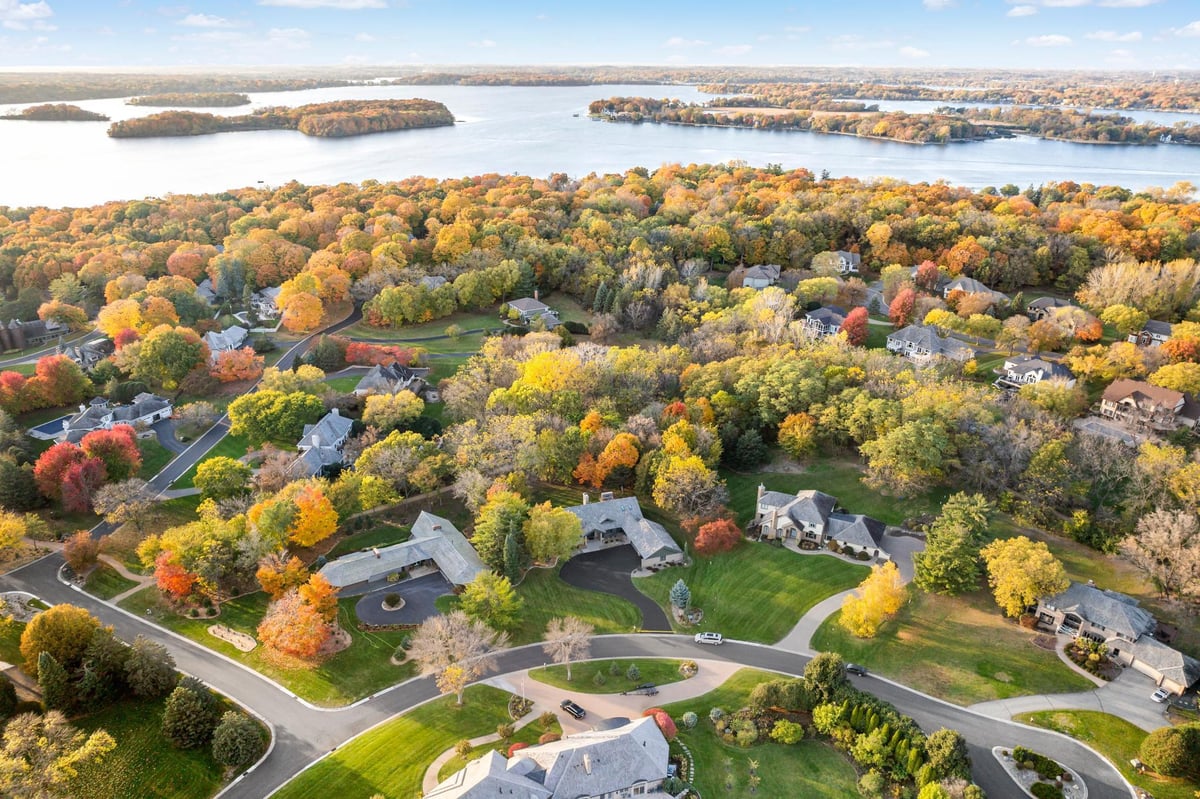 5880 Boulder Bridge Lane, Excelsior, MN 55331