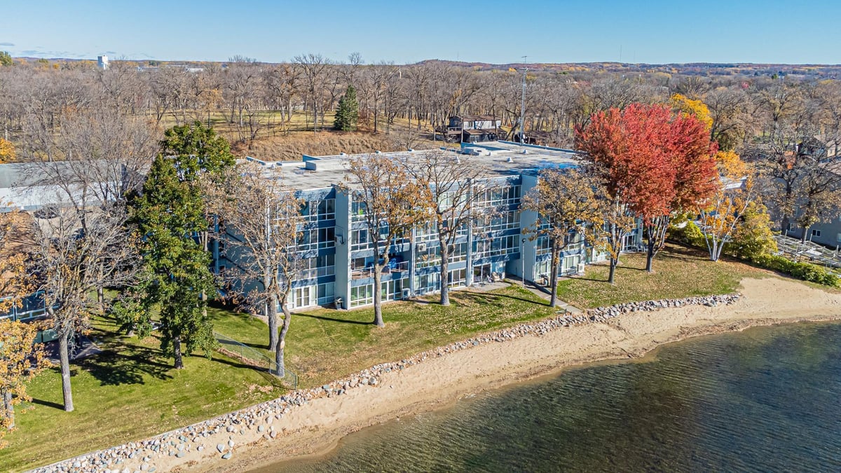 315 Park Lake Boulevard #414, Detroit Lakes, MN 56501