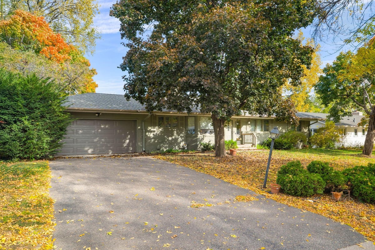 8930 N Minnehaha Circle, Saint Louis Park, MN 55426