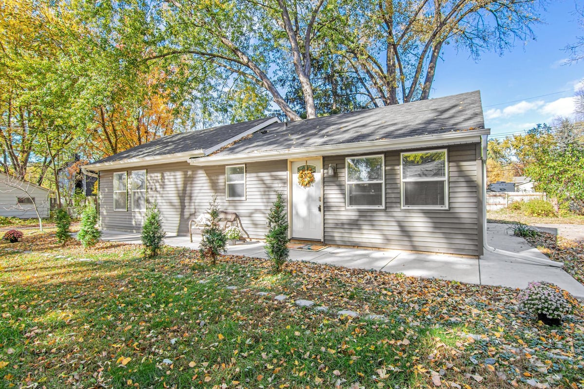 681 Glencoe Street NE, Fridley, MN 55432