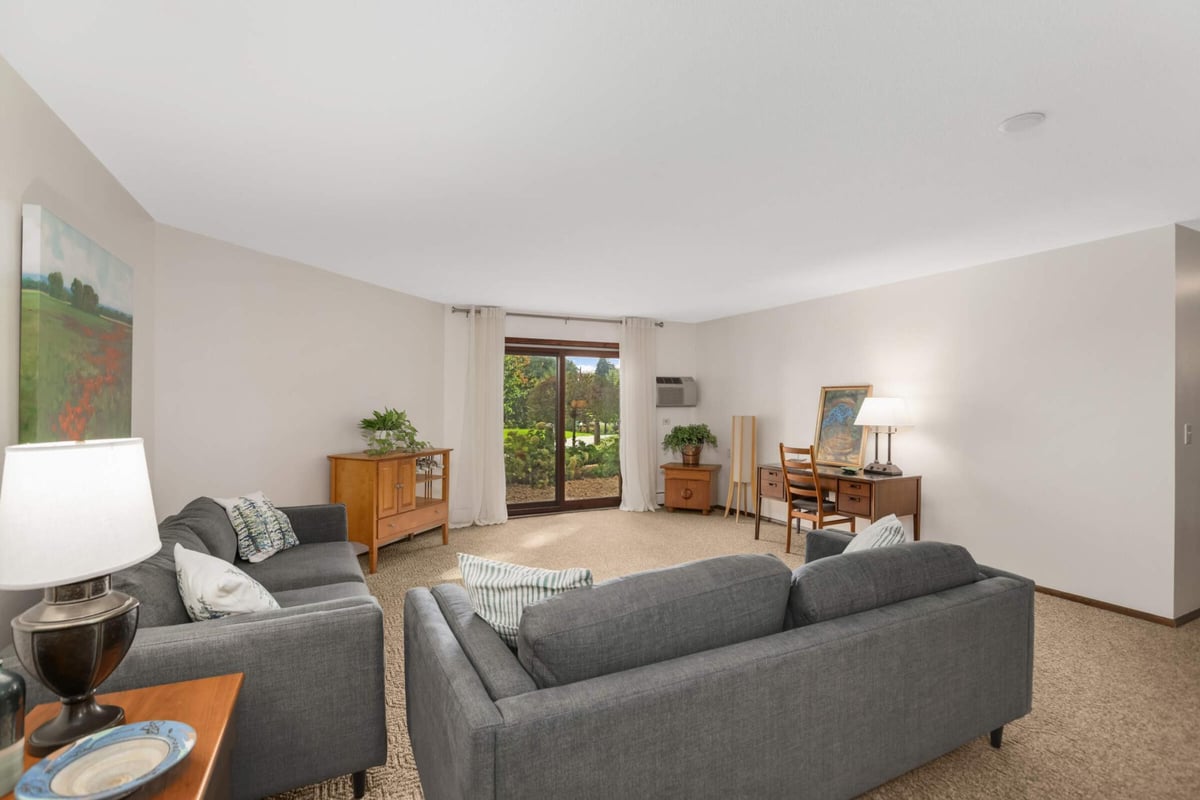 4360 Brookside Court #114, Edina, MN 55436