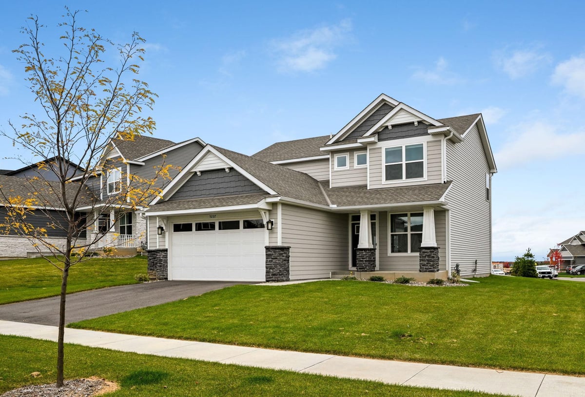5237 Windlass Drive, Woodbury, MN 55129