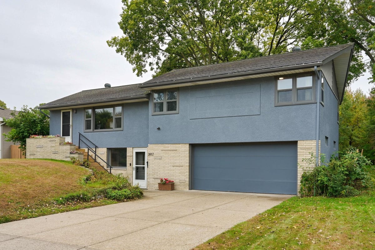 3917 Eckberg Drive, Brooklyn Center, MN 55429