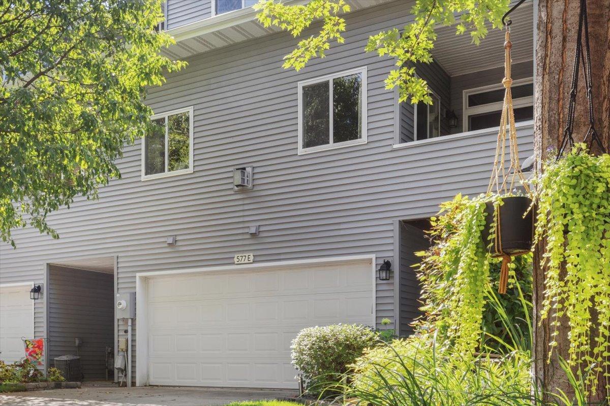 577 Woodduck Drive #E, Woodbury, MN 55125