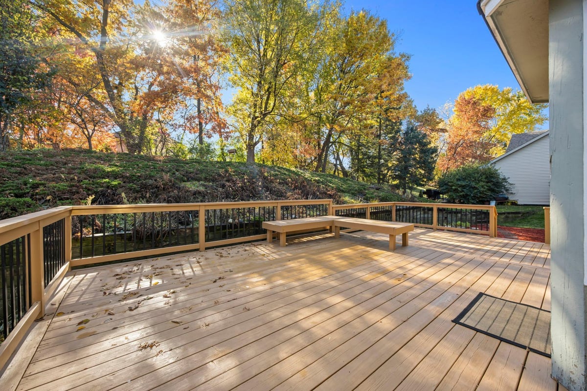 9780 170th Street W, Lakeville, MN 55044