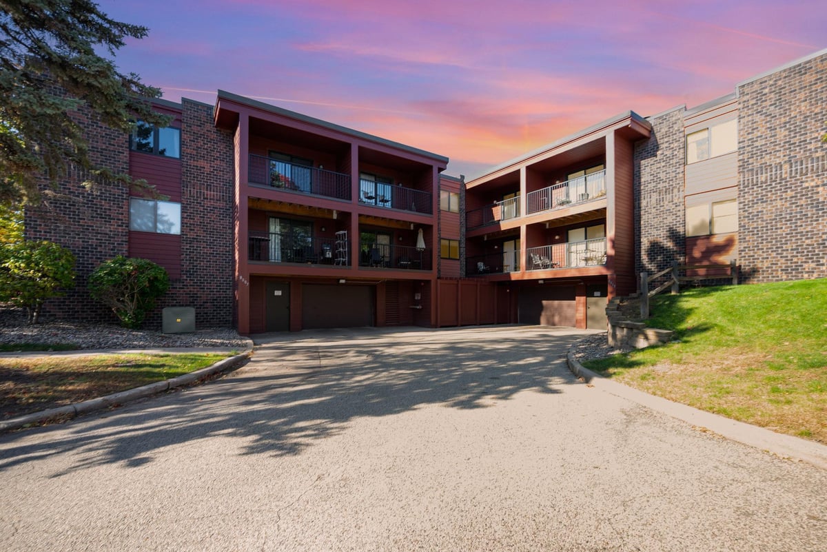 8013 Xerxes Avenue S #B206, Bloomington, MN 55431