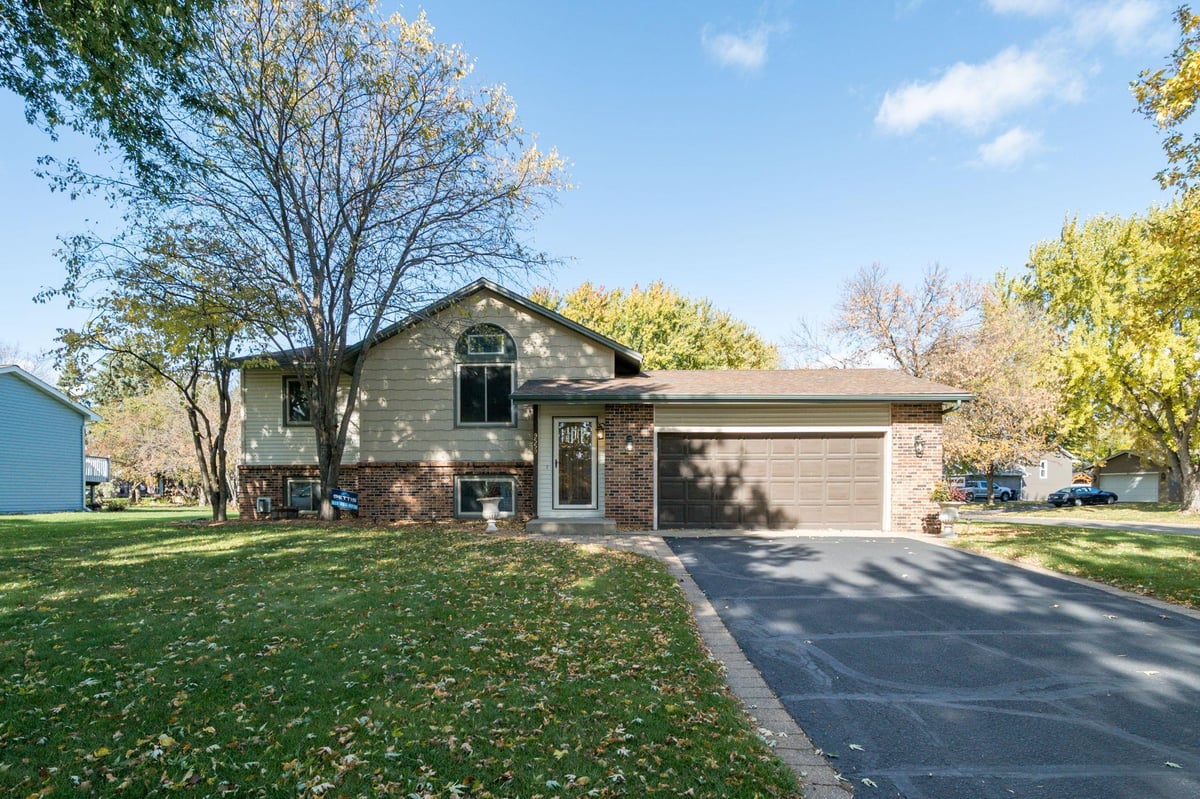 9559 173rd Street W, Lakeville, MN 55044