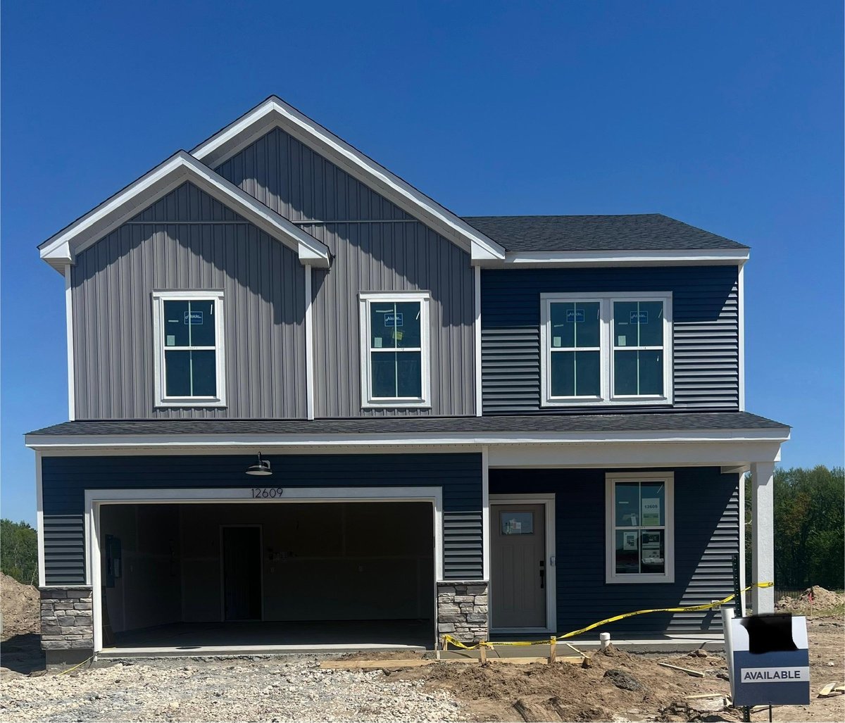 12525 Erskin Street NE, Blaine, MN 55449