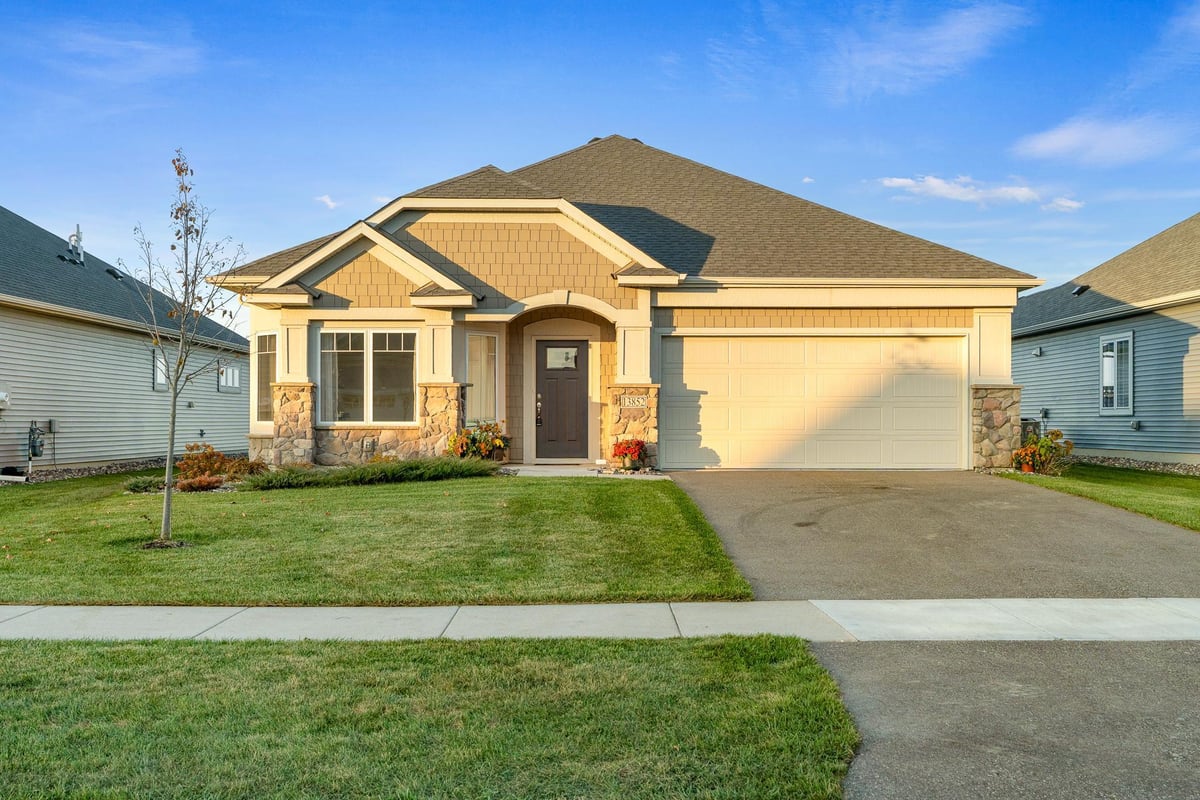 13852 Geneva Avenue N, Hugo, MN 55038