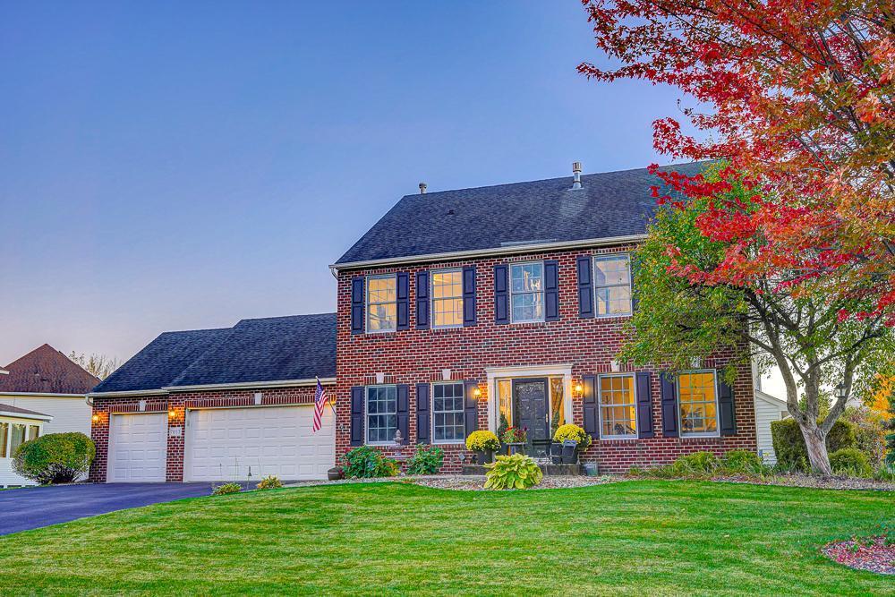 7853 Hill Road, Woodbury, MN 55125