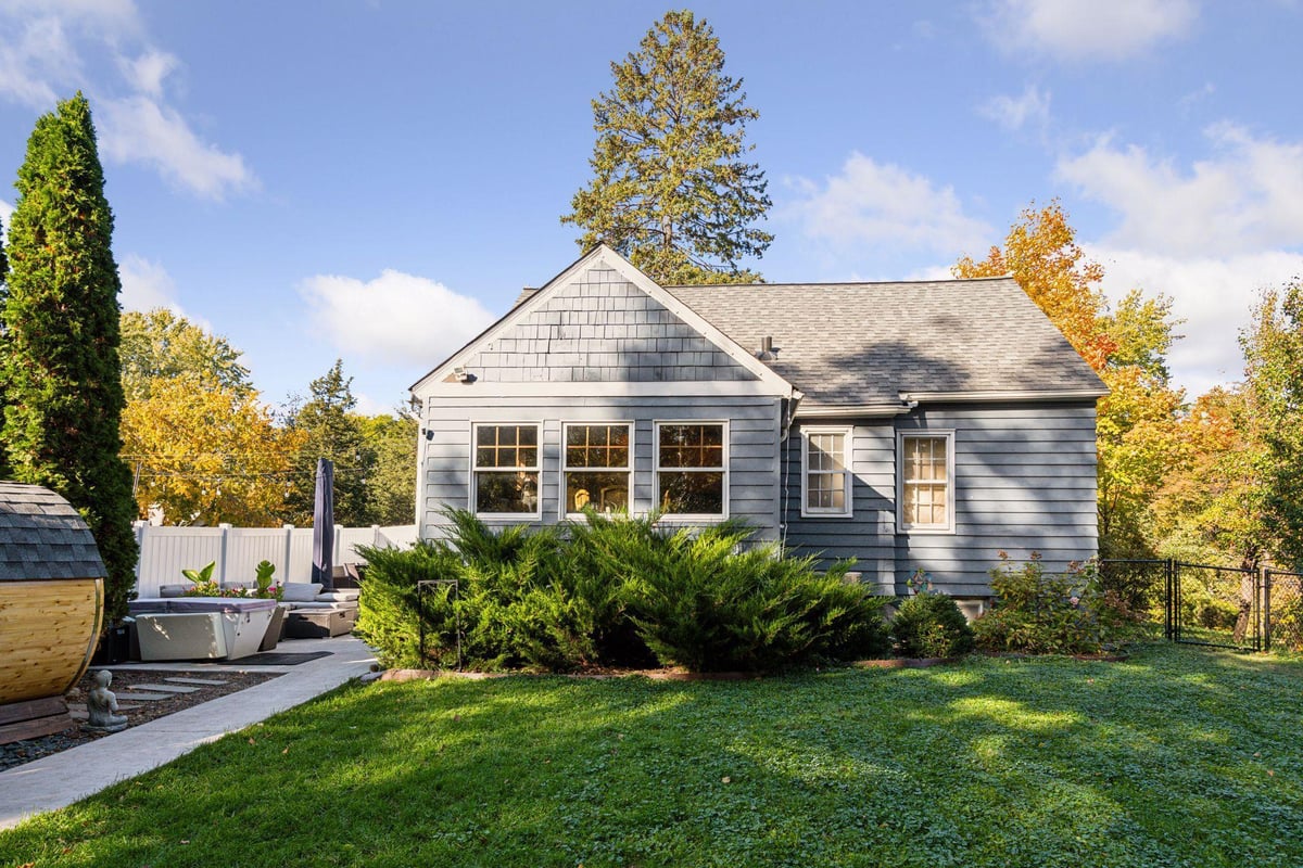 12015 26th Avenue N, Plymouth, MN 55441