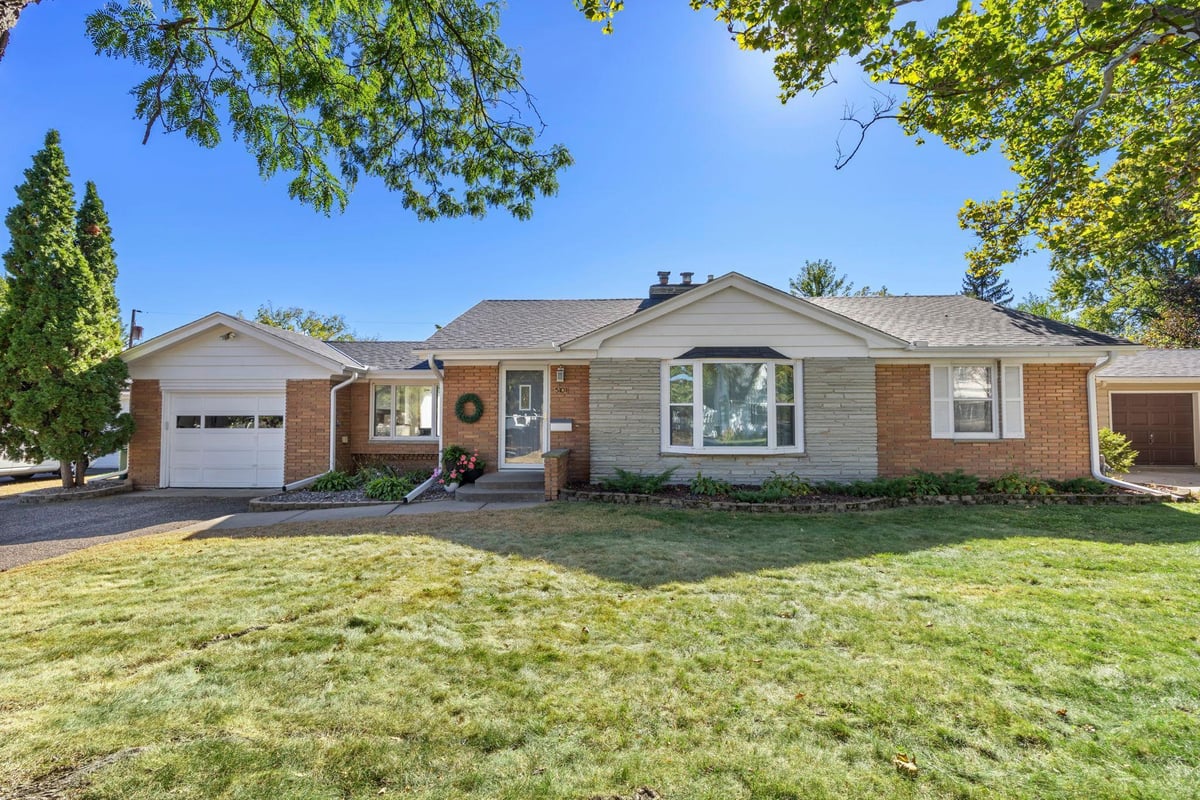 5101 49th Avenue N, Crystal, MN 55429