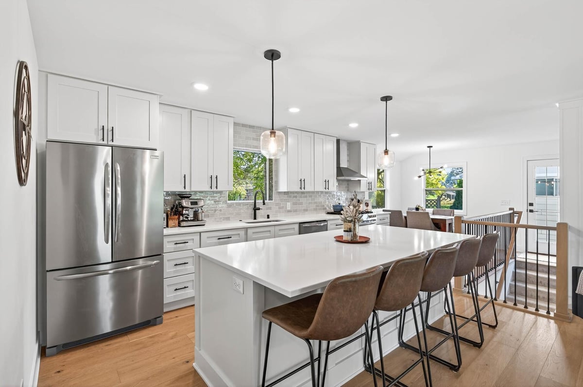 6301 Saint Johns Avenue, Edina, MN 55424