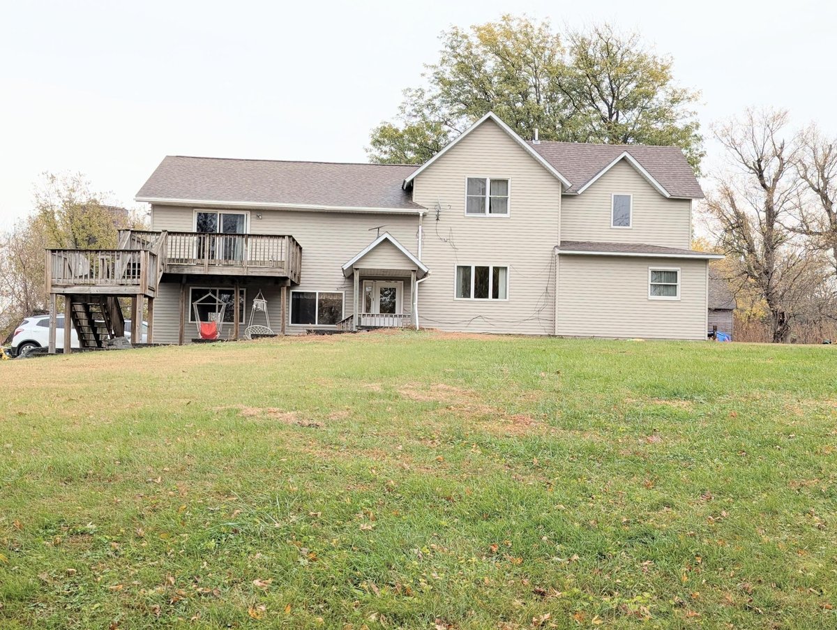 22598 700th Avenue, Albert Lea, MN 56007