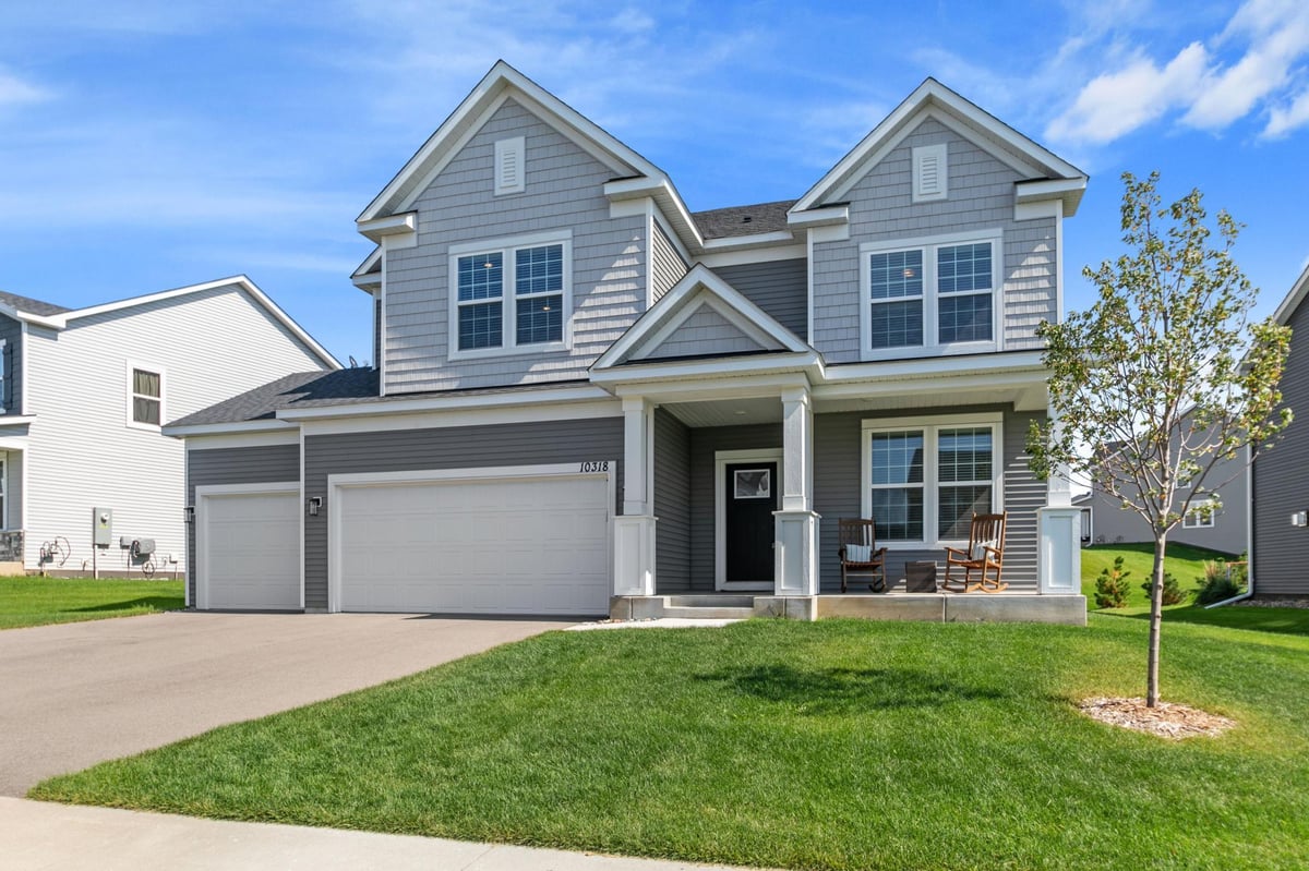 10318 McGregor Boulevard, Woodbury, MN 55129