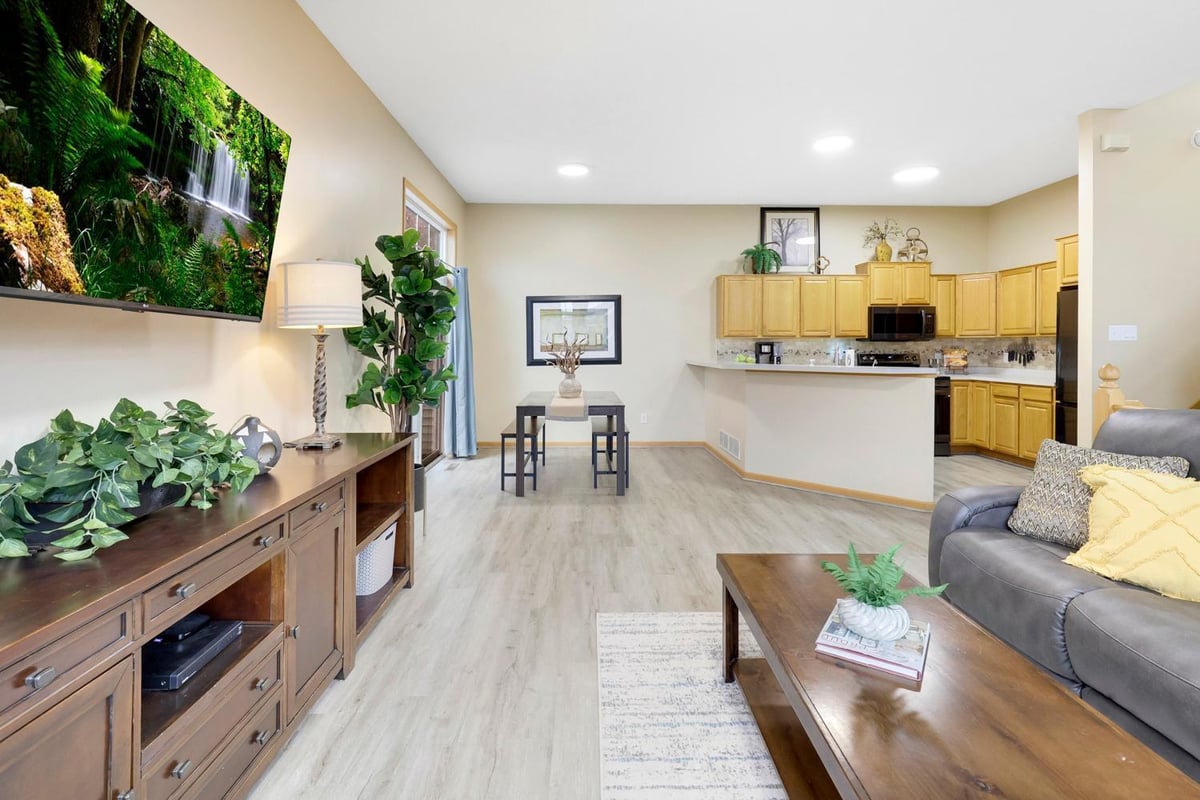 20034 Holt Avenue W, Lakeville, MN 55044