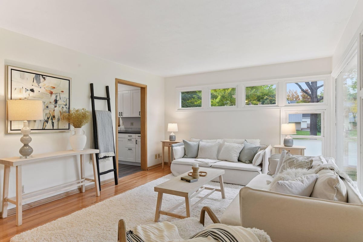 2270 Priscilla Street, Saint Paul, MN 55108