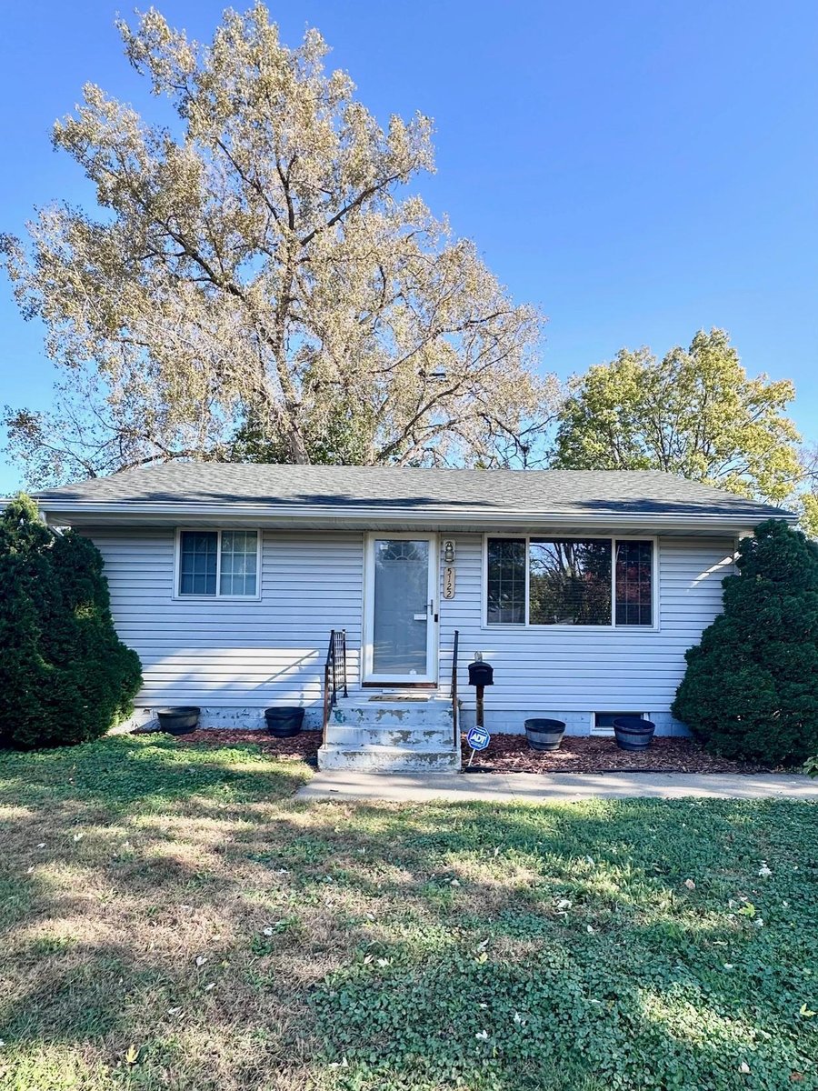 5122 Florida Avenue N, Crystal, MN 55428