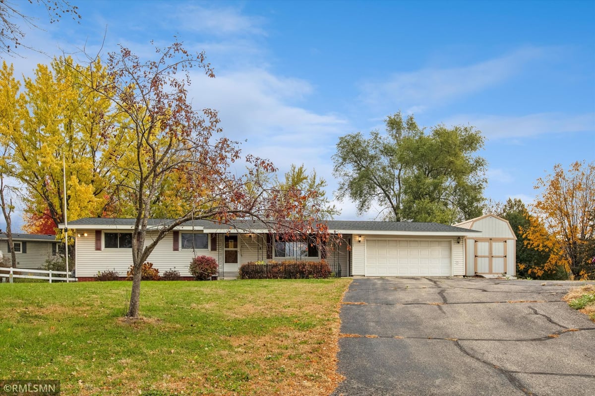 104 Bavarian Circle, Cannon Falls, MN 55009