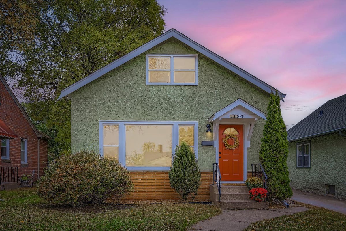 1003 Minnehaha Avenue W, Saint Paul, MN 55104